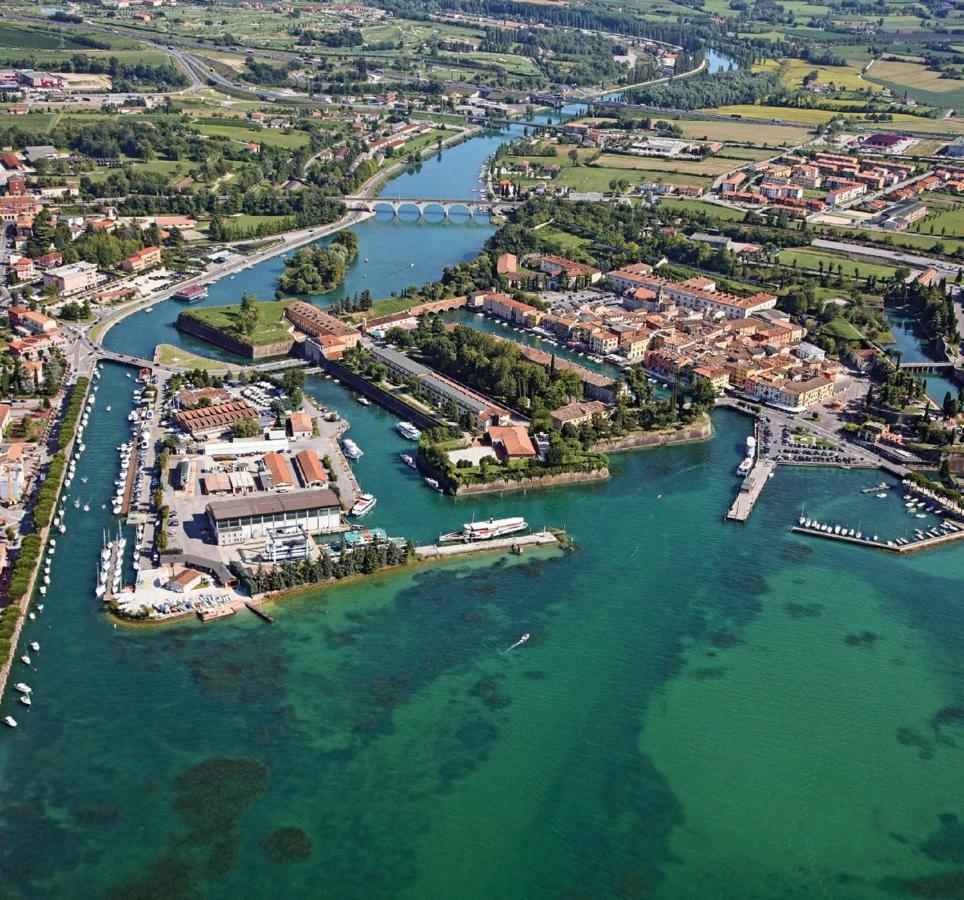La Madonnina Vacation Flats Apartment Peschiera del Garda Exterior photo